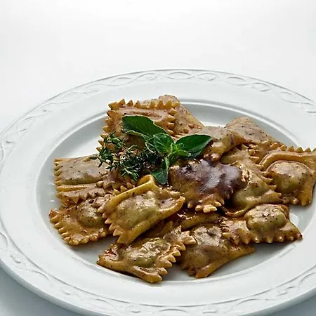 Osteria Senza Fretta For Rent 3*